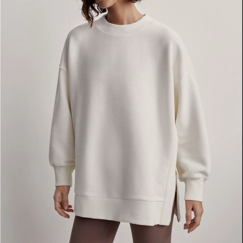 Varley Mae Boyfriend Sweat in Egret